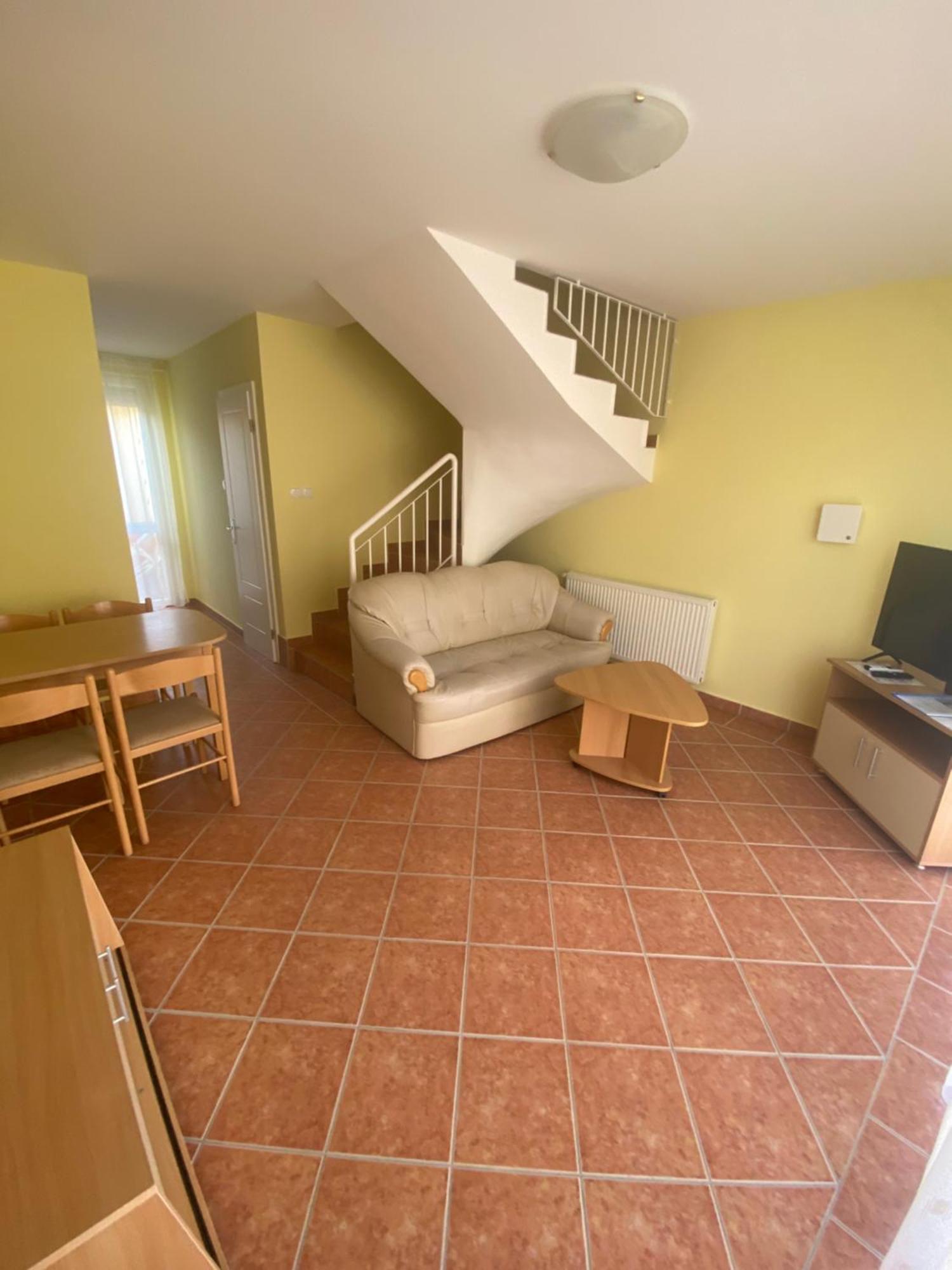 Appartement Hajnal Vendeghaz à Hajdúszoboszló Extérieur photo