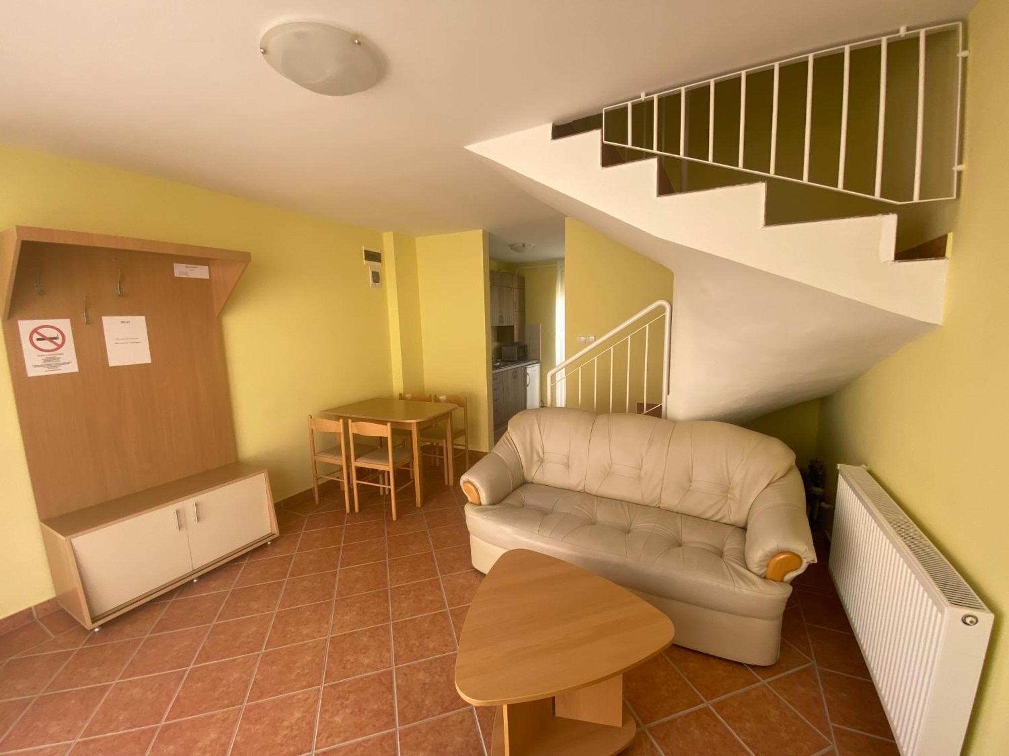 Appartement Hajnal Vendeghaz à Hajdúszoboszló Extérieur photo